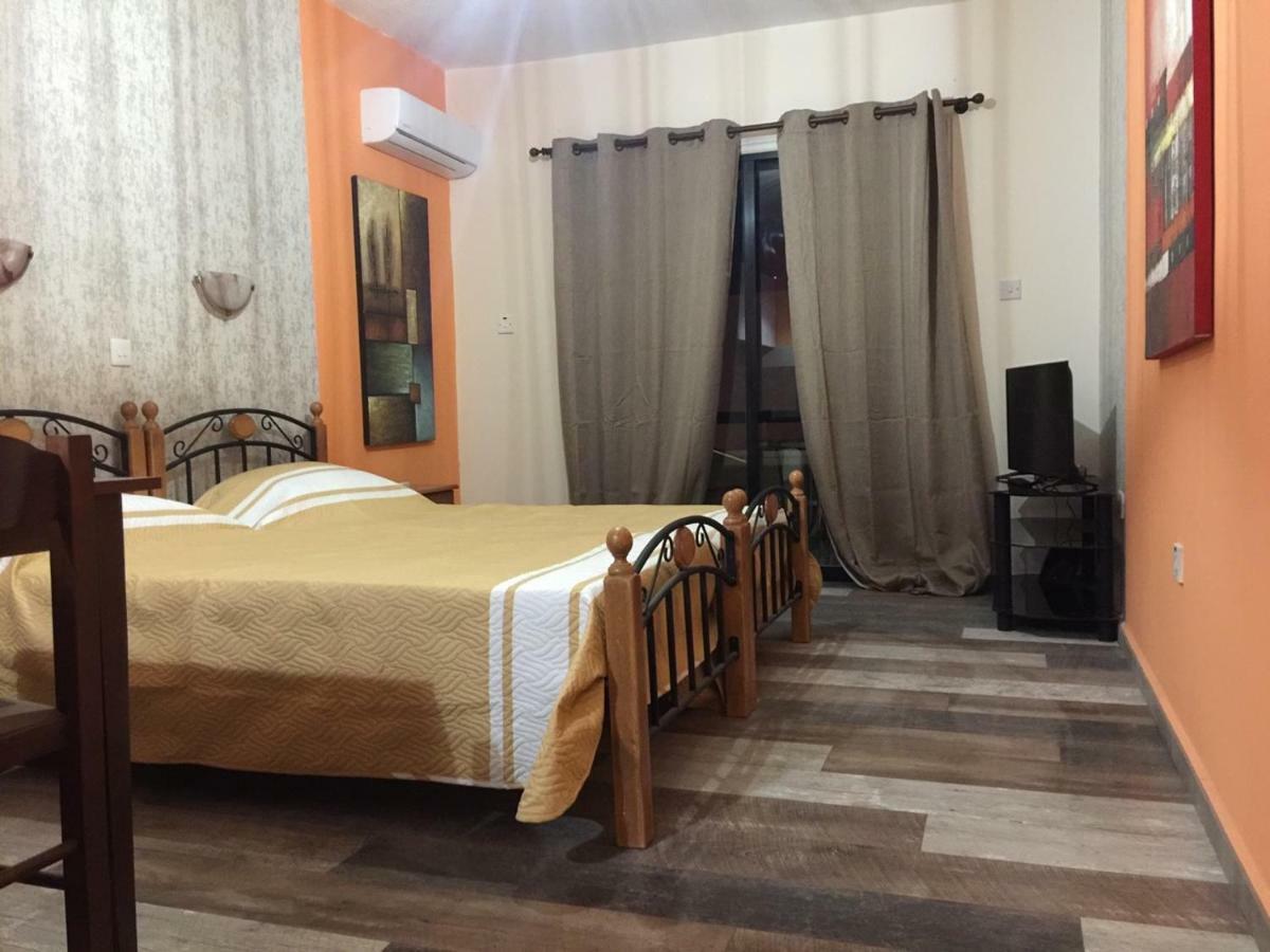 Pomelo Apartments Ajía Nápa Kültér fotó