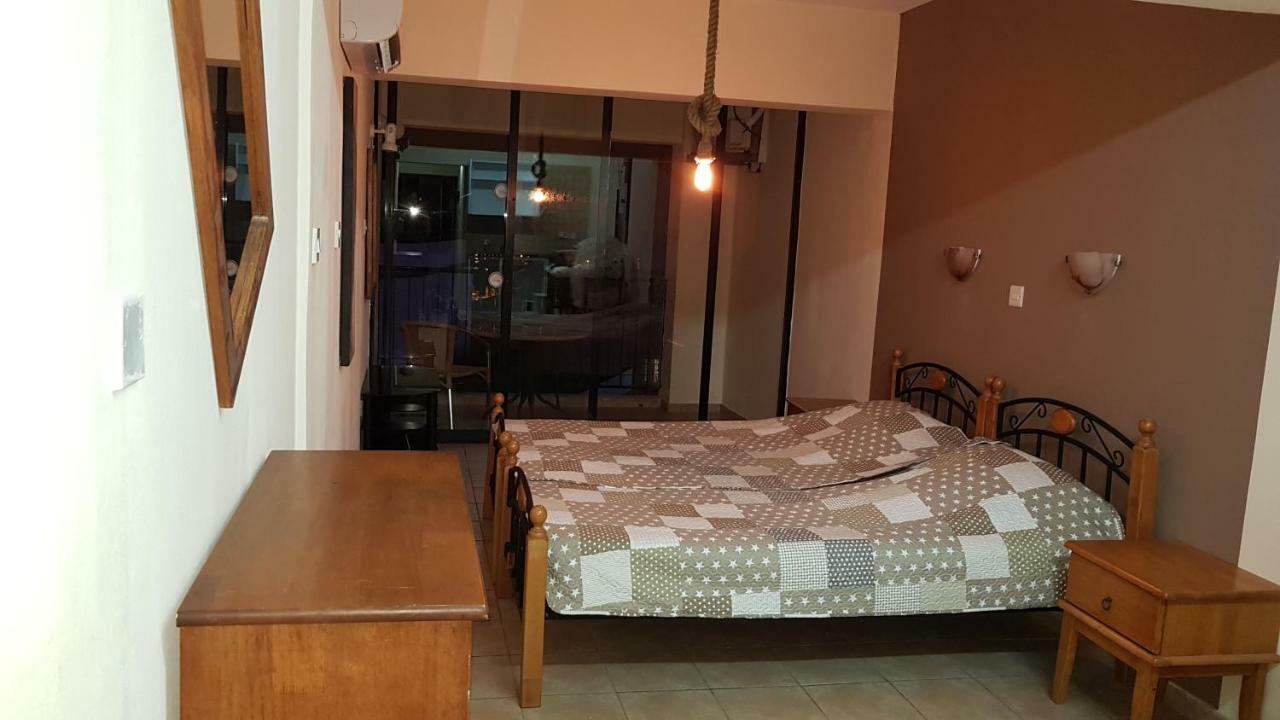 Pomelo Apartments Ajía Nápa Kültér fotó